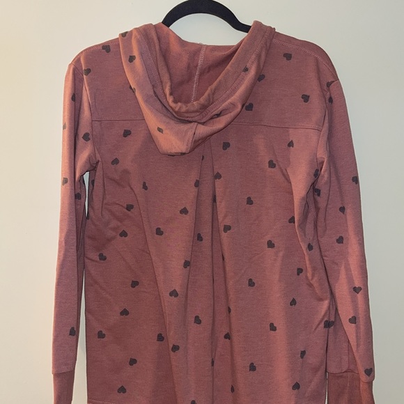 Heart Long Sleeve Shirt with Hood - Picture 3 of 5